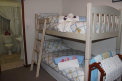 2nd Bedroom (2)