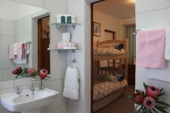 En Suite to 2nd Bedroom (3)